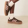 adidas Originals – Sambae – Bruna och rosa sneakers | ASOS